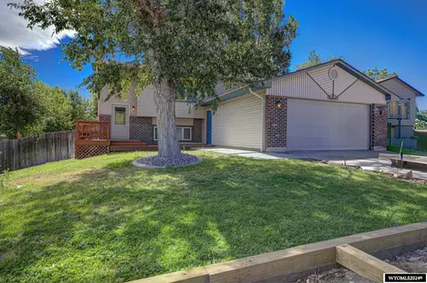 2261 E 17th, Casper, WY 82609 photo 1