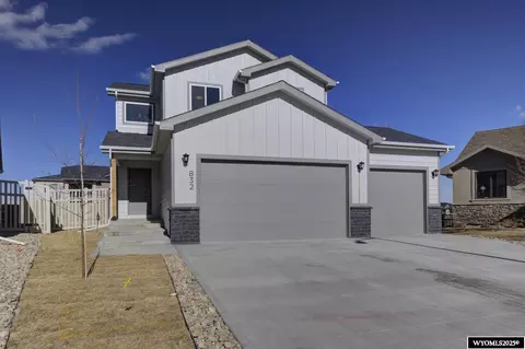 832 Cheney Loop, Casper, WY 82609 photo 1