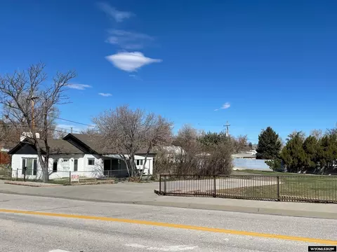 1928 E 4th St, Casper, WY 82601 photo 1