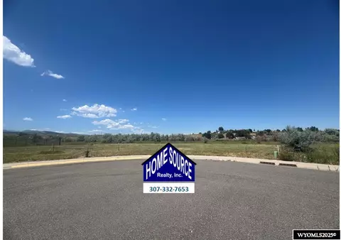 135 Granite Ct, Lander, WY 82520 photo 1
