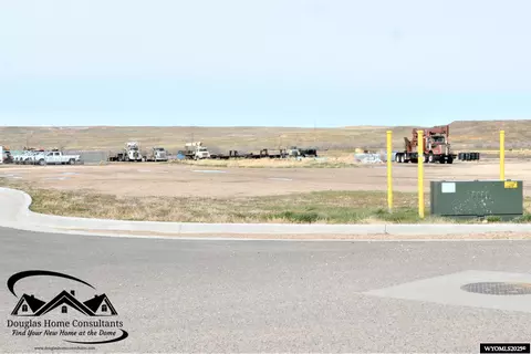 115 Jorgensen St, Glenrock, WY 82637