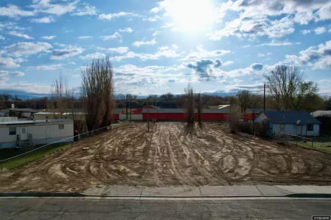 1325 N 7th St, Greybull, WY 82426