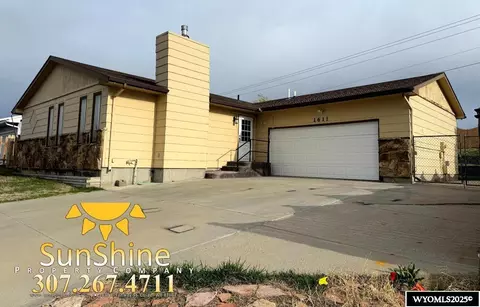 1611 E 24th St, Casper, WY 82601 photo 1