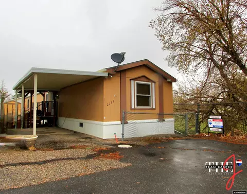2132 E First Ln, Casper, WY 82609 photo 1