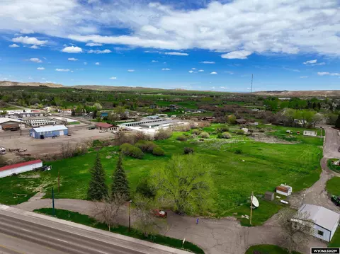 1530 Main St, Lander, WY 82520