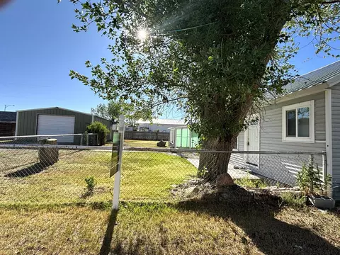 114 Blake St, La Barge, WY 83123