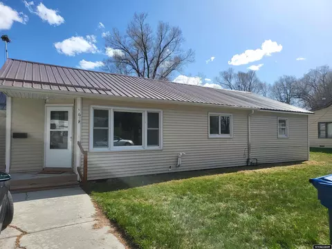 617 Spencer St, Riverton, WY 82501