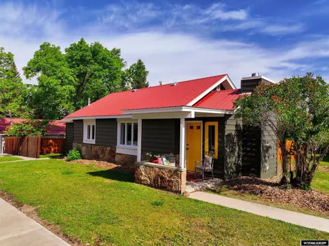 210 Custer St, Lander, WY 82520 photo 1