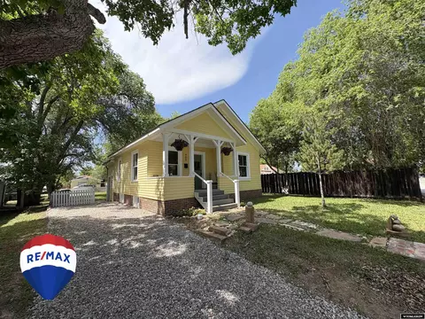 763 Washakie St, Lander, WY 82520