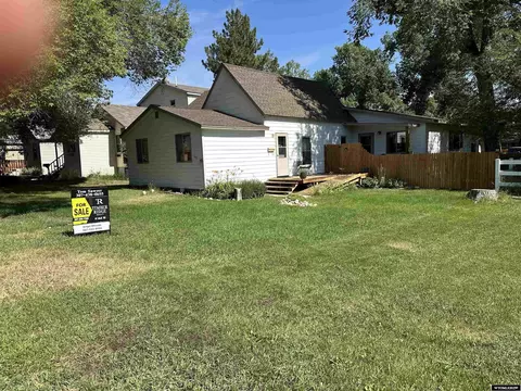 350 Canyon St, Lander, WY 82520