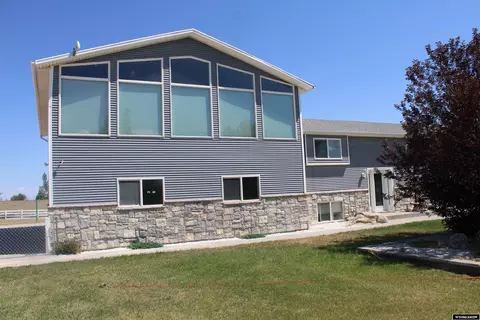 230 Magpie Rd, Lyman, WY 82937