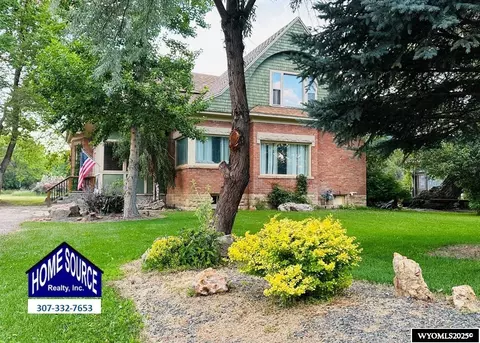 1105 N 2nd St, Lander, WY 82520