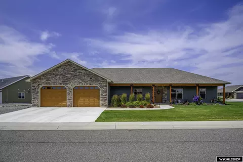 231 Lame Deer Ave, Cody, WY 82414