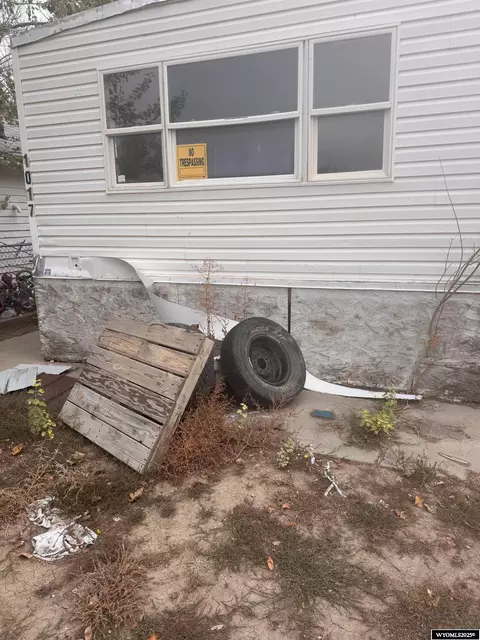 1021 S Cedar St, Casper, WY 82601 photo 1