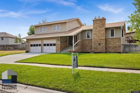3541 Eagle Dr, Casper, WY 82604 photo 1