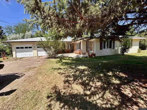 395 Adkins Ave, Sheridan, WY 82801
