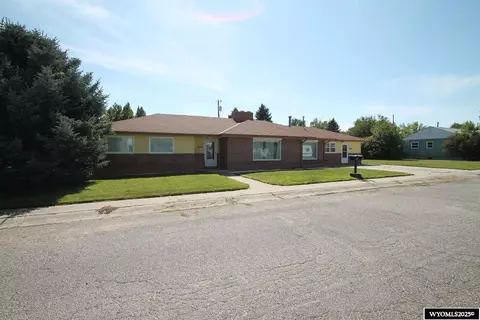 431 Spruce St, Riverton, WY 82501