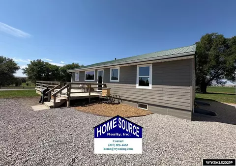 702 Paradise Valley Rd, Riverton, WY 82501
