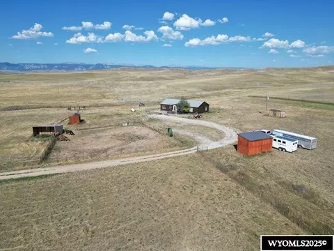 33 Oxbow Rd, Buffalo, WY 82834