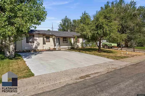 2726 S Odell Ave, Casper, WY 82604