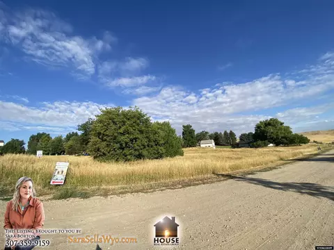 39 Ridgewater Ln, Douglas, WY 82633