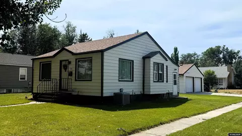 308 Hampshire Ave, Lovell, WY 82431