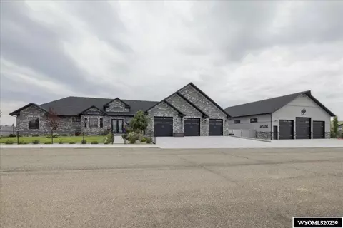 310 Ottley Dr, Evanston, WY 82930