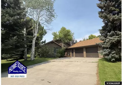 418 Westchester Ct, Riverton, WY 82501