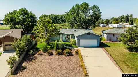 1712 N Heights Dr, Sheridan, WY 82801
