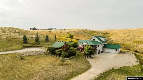 14 Warbonnet Dr, Banner, WY 82832