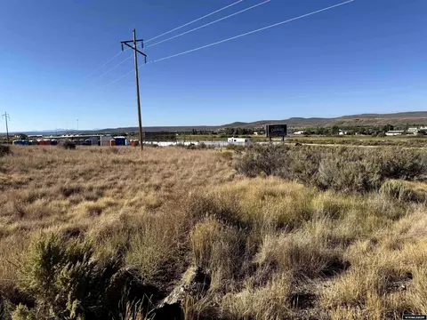 262 Mountain View Dr, Evanston, WY 82939