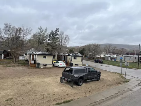 608 W State, Rawlins, WY 82301