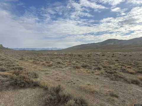 160 Acres E14 Sec 15 T 24 R 89 Tax Code 0100, Rawlins, WY 82301