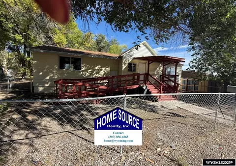 712 Spencer St, Riverton, WY 82501