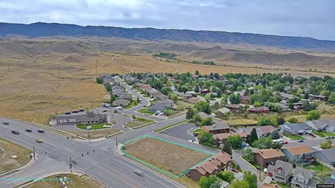 3410 Eagle Dr, Casper, WY 82604 photo 2