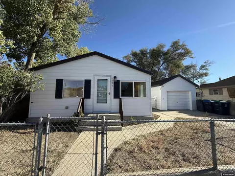 351 E 4th South St, Green River, WY 82935