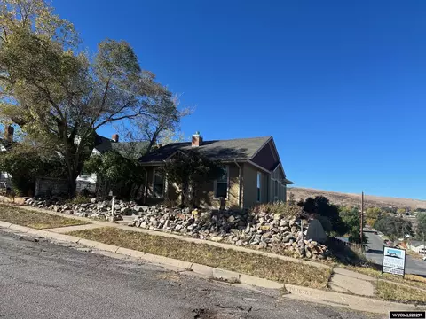 221 E Pine St, Rawlins, WY 82301
