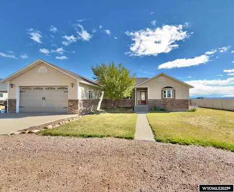 206 Prairie View Dr, Lyman, WY 82937