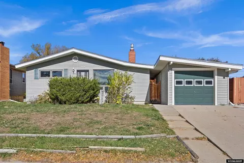 2414 E 9th St, Casper, WY 82601 photo 1