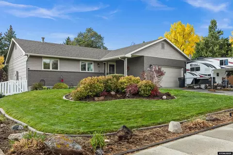 4471 E 12 St, Casper, WY 82609 photo 1