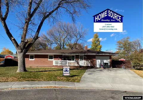 924 Antelope Dr, Riverton, WY 82501