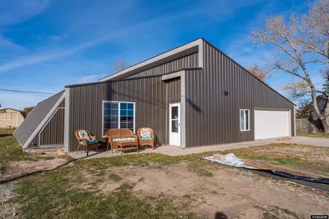526 N Warren Ave, Glendo, WY 82213