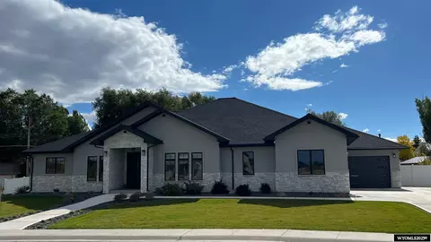 945 Timber Dr, Lander, WY 82520 photo 1