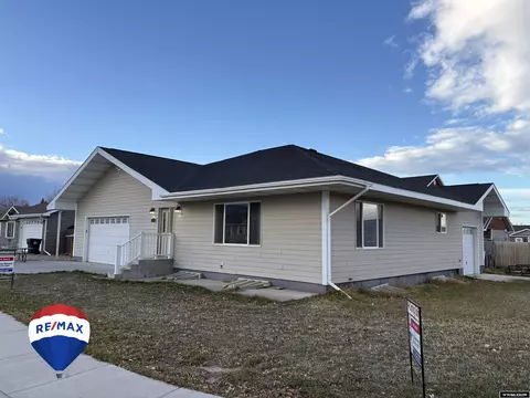 787 Victory Ln, Lander, WY 82520