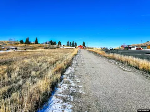 E Main, Lander, WY 82520 photo 8