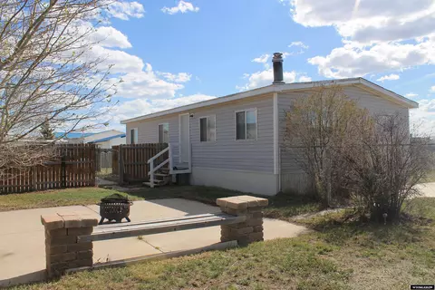 7 N Schmid Dr, La Barge, WY 83123