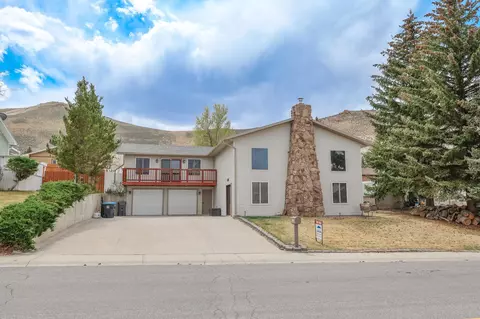 2280 W Teton Blvd, Green River, WY 82935