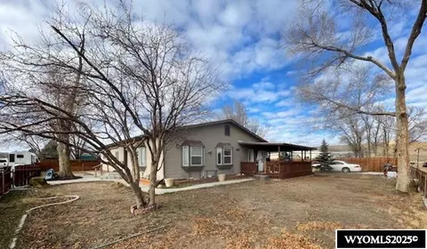 472 Tollgate Ave, Green River, WY 82935
