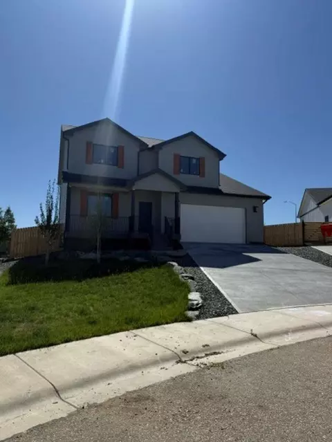 3679 Timber Wolf Dr, Casper, WY 82604