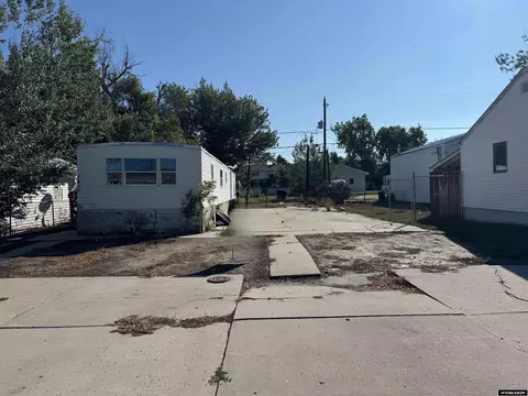 1017 S 1021 S Cedar St, Casper, WY 82601
